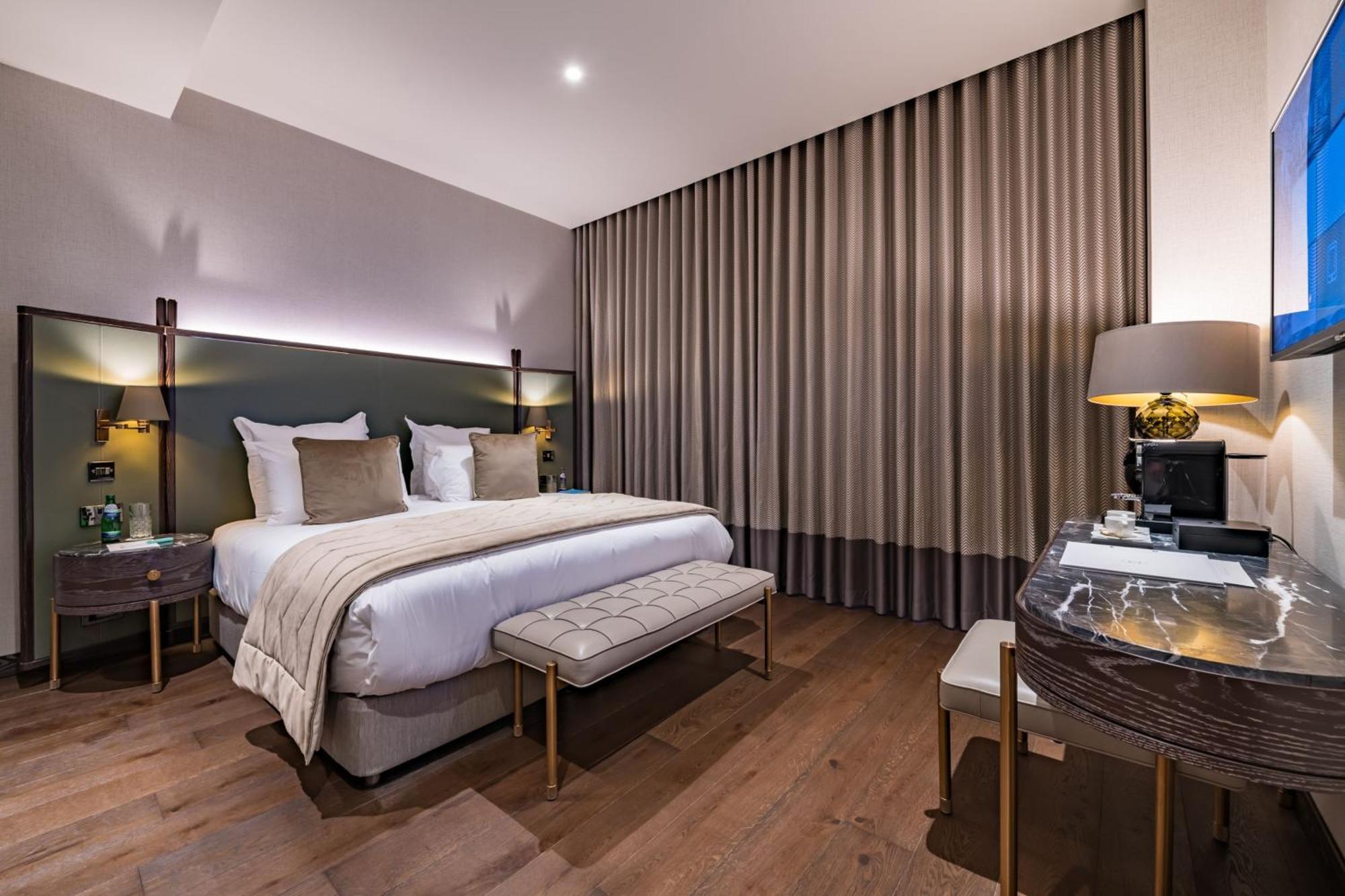 Stock Exchange Hotel, Manchester, Autograph Collection מראה חיצוני תמונה A bedroom at the hotel