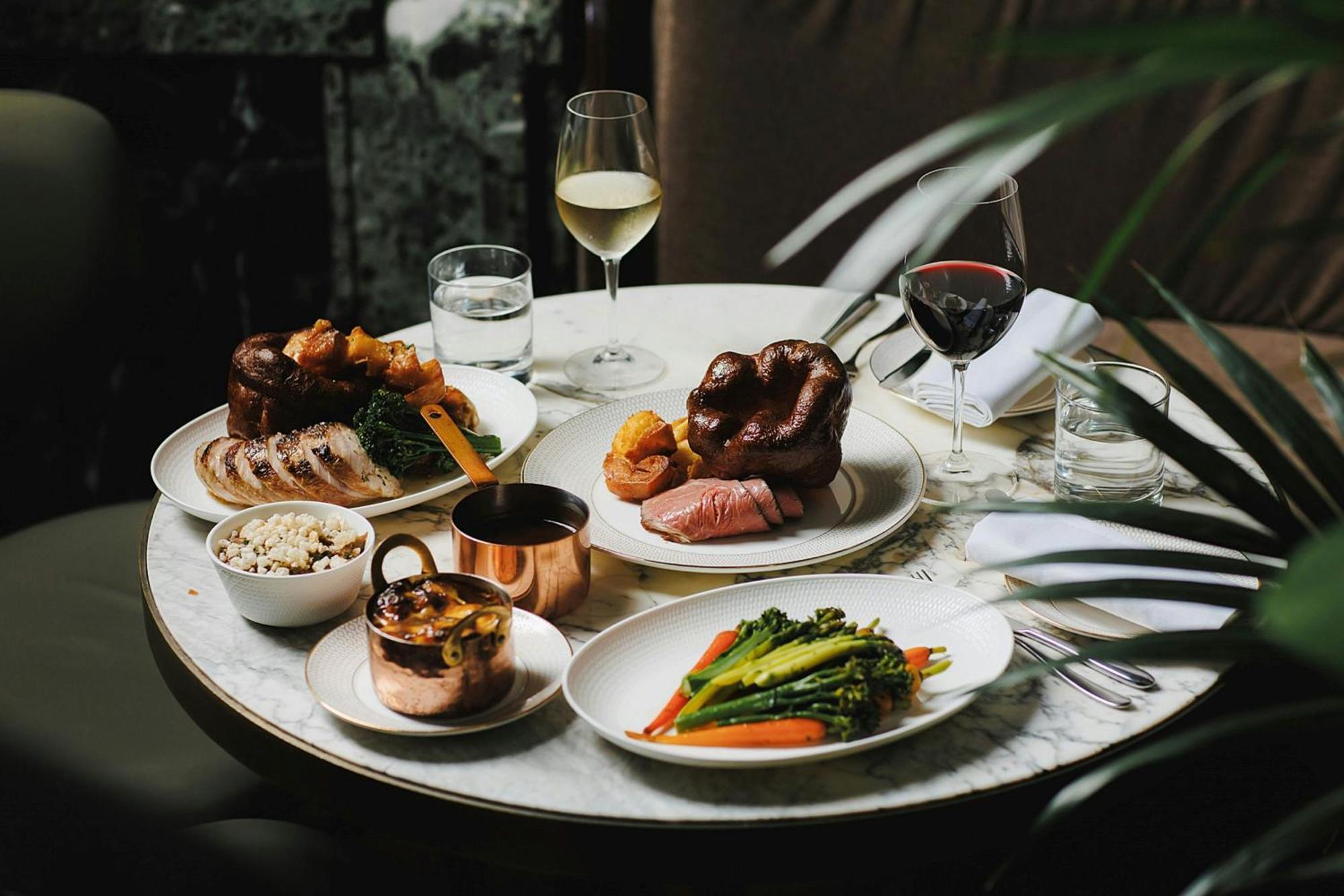 Stock Exchange Hotel, Manchester, Autograph Collection מראה חיצוני תמונה A Sunday lunch at the Ivy, St John's Wood