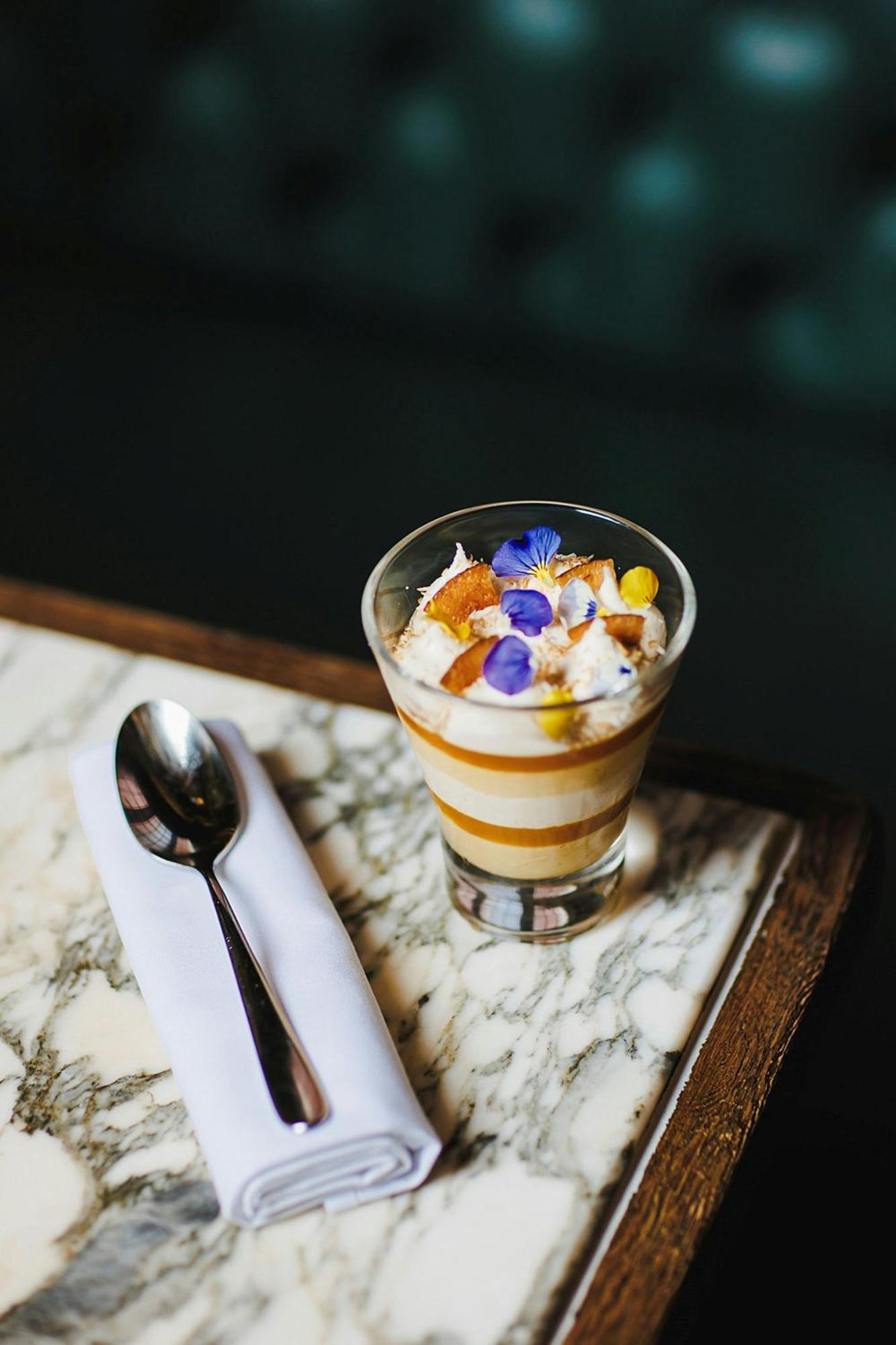 Stock Exchange Hotel, Manchester, Autograph Collection מראה חיצוני תמונה A dessert at the restaurant